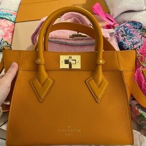 Louis Vuitton ‘LV Monogram On My Side PM’